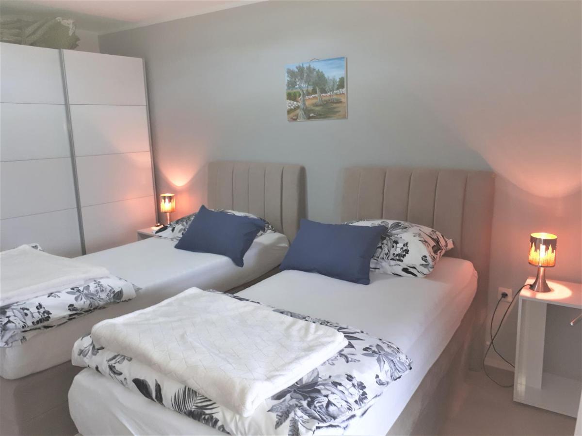 Apartment Lucija Kostrena Eksteriør bilde