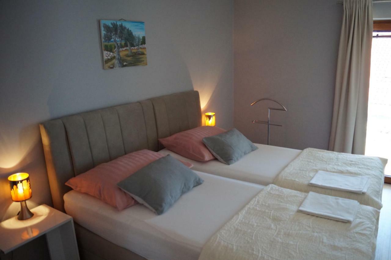 Apartment Lucija Kostrena Eksteriør bilde
